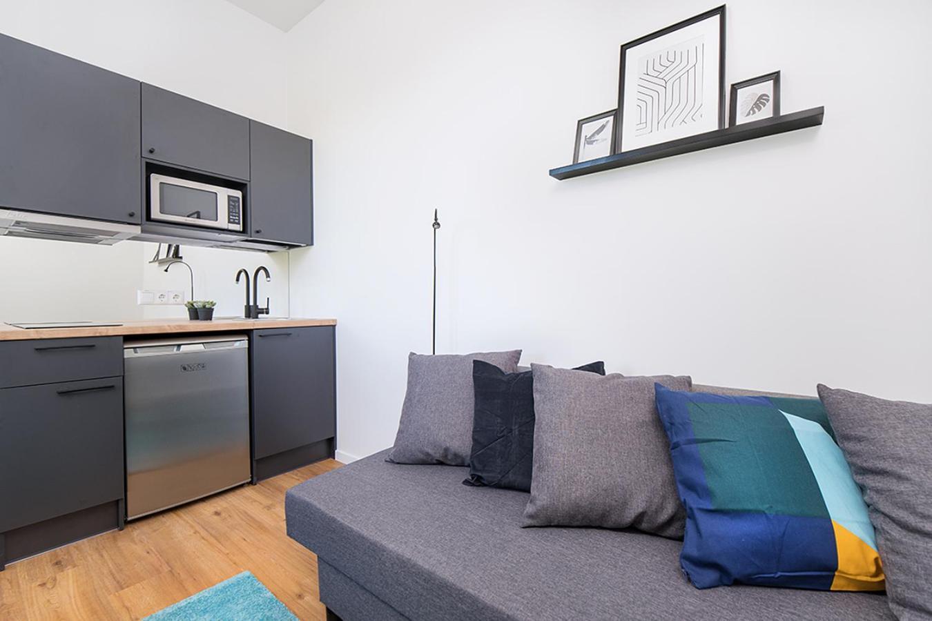 Laki 24 Apartments By Easyrentals Reval Esterno foto